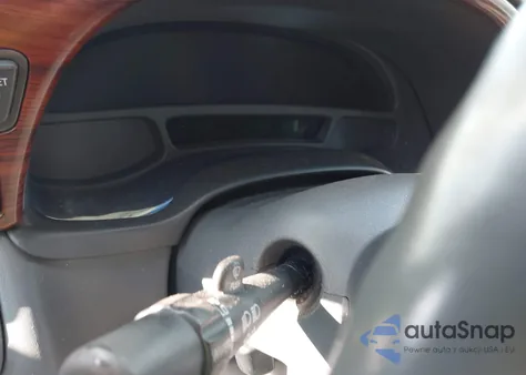 2005 Cadillac Deville Livery from USA, damaged, VIN 1G6KD54Y15U119592